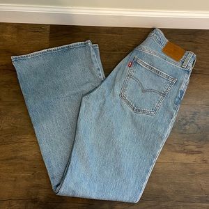 Levi’s light wash flares